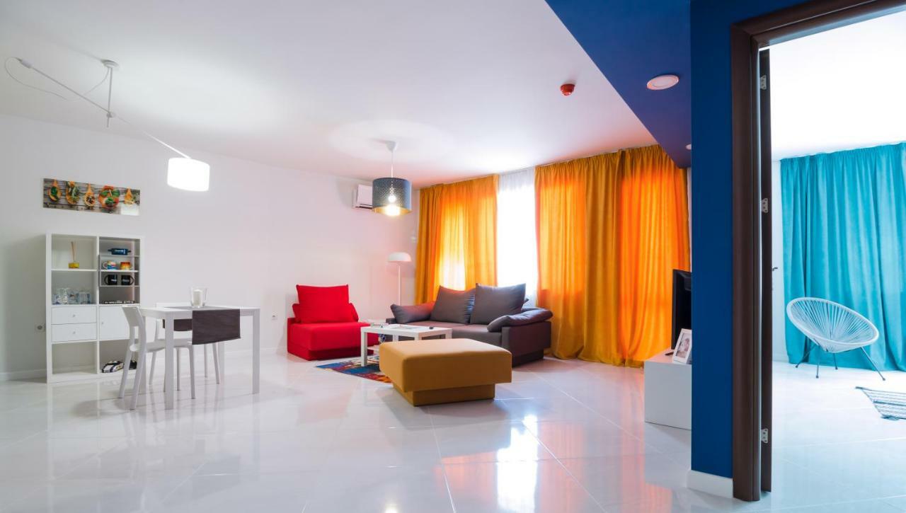 Pop Your Colors - Funky And Modern 1Bdr Apt By Flat Mаnager Пловдив Экстерьер фото